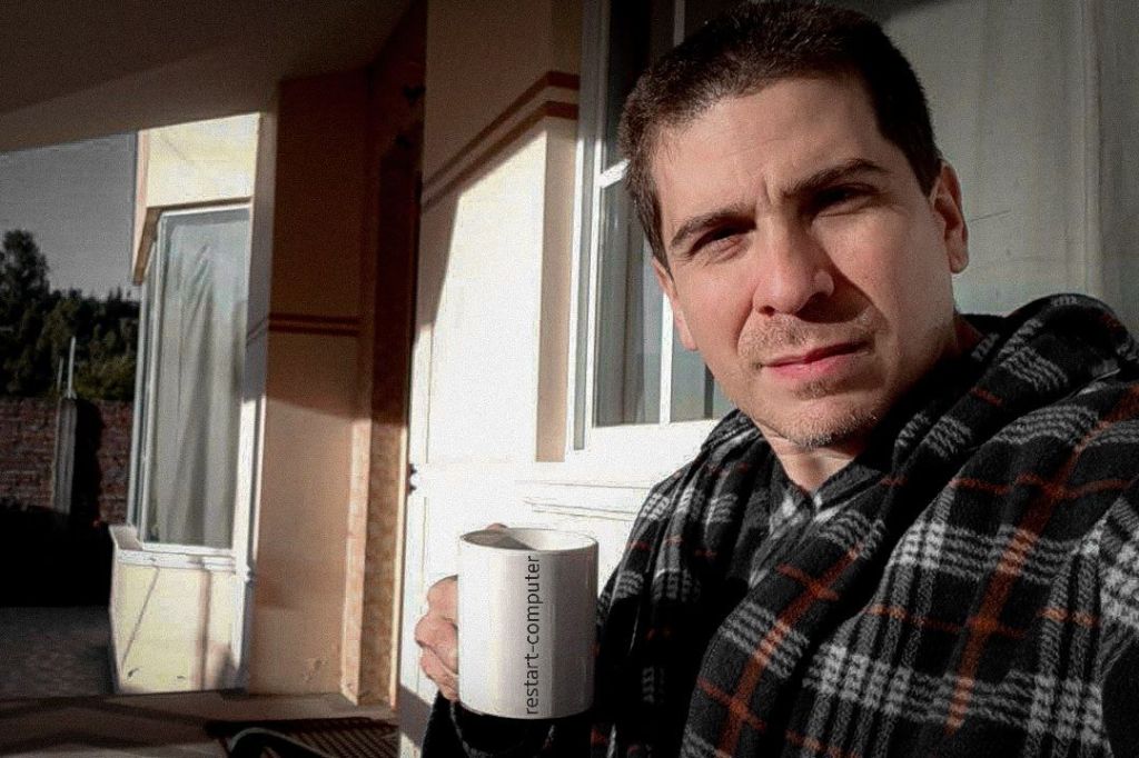 Morning coffe. Sunrise. Restart computer.